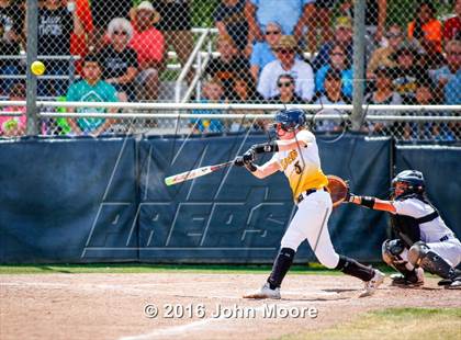 Thumbnail 2 in Snyder vs Seminole (UIL 4A Playoffs) photogallery.
