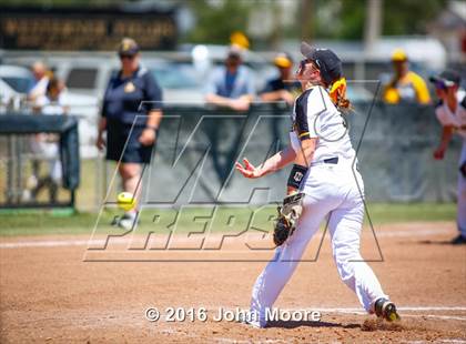 Thumbnail 3 in Snyder vs Seminole (UIL 4A Playoffs) photogallery.