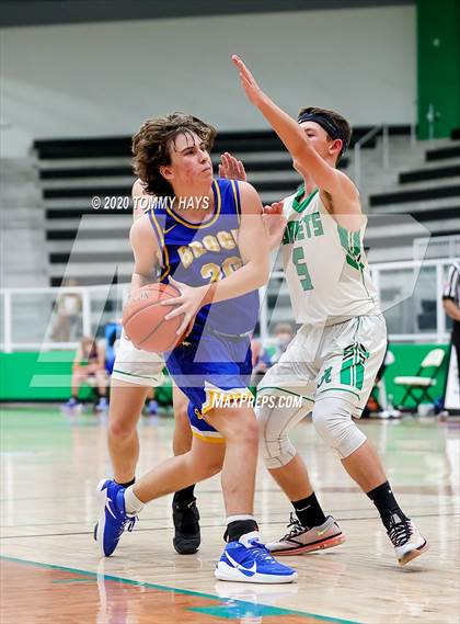 Thumbnail 2 in Brock @ Azle photogallery.