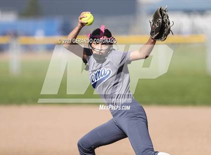 Thumbnail 1 in Escalon @ Sierra photogallery.