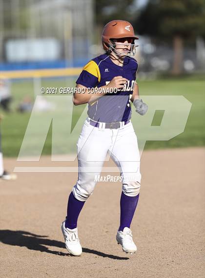 Thumbnail 1 in Escalon @ Sierra photogallery.