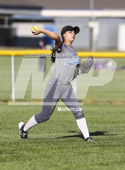Thumbnail 2 in Escalon @ Sierra photogallery.