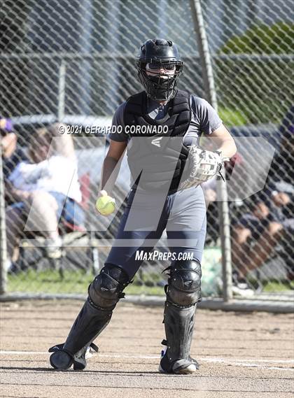 Thumbnail 1 in Escalon @ Sierra photogallery.