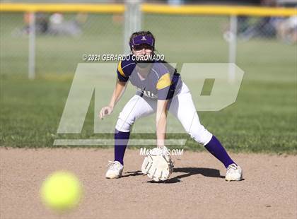 Thumbnail 1 in Escalon @ Sierra photogallery.
