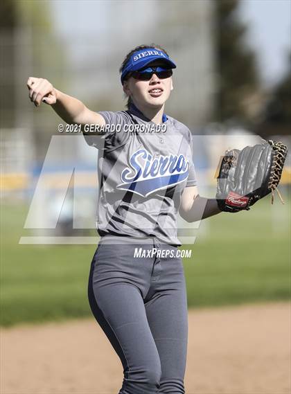 Thumbnail 2 in Escalon @ Sierra photogallery.