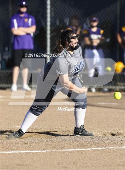 Thumbnail 1 in Escalon @ Sierra photogallery.