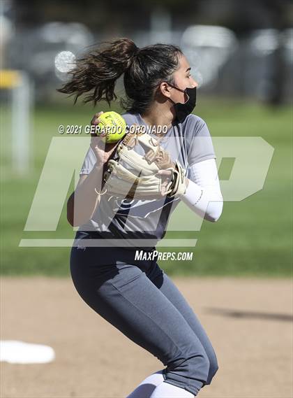 Thumbnail 3 in Escalon @ Sierra photogallery.