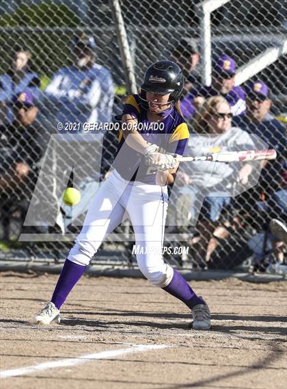 Thumbnail 1 in Escalon @ Sierra photogallery.
