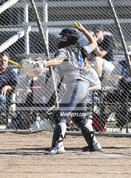 Thumbnail 1 in Escalon @ Sierra photogallery.