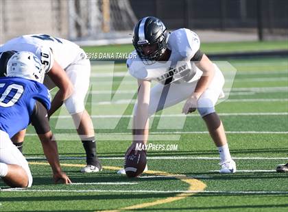 Thumbnail 3 in Stamford vs. Lindsay (UIL 2A-1 Region I Bi-District Playoff) photogallery.