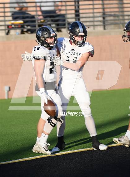 Thumbnail 2 in Stamford vs. Lindsay (UIL 2A-1 Region I Bi-District Playoff) photogallery.