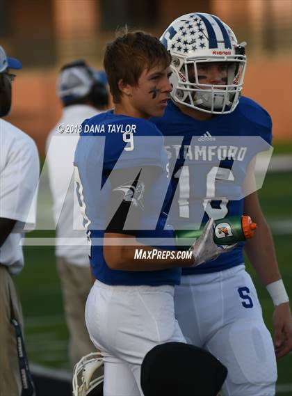 Thumbnail 1 in Stamford vs. Lindsay (UIL 2A-1 Region I Bi-District Playoff) photogallery.