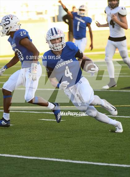 Thumbnail 1 in Stamford vs. Lindsay (UIL 2A-1 Region I Bi-District Playoff) photogallery.