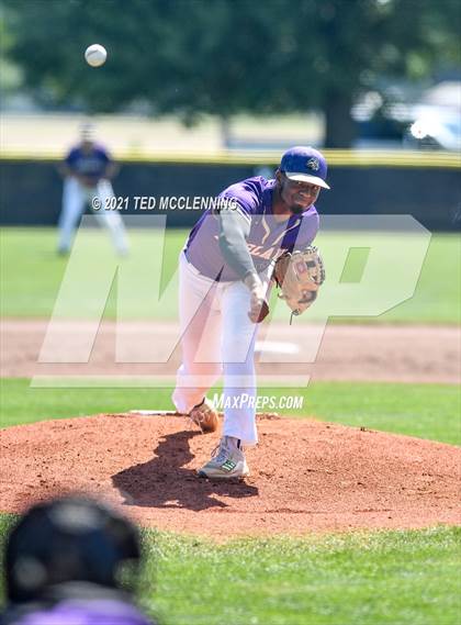 Thumbnail 2 in England vs Bigelow (AAA 2A State Playoff 1st Round) photogallery.