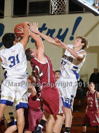 Thumbnail 2 in Colusa vs. Willows (Pierce Tournament) photogallery.