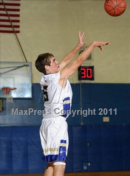 Thumbnail 1 in Colusa vs. Willows (Pierce Tournament) photogallery.