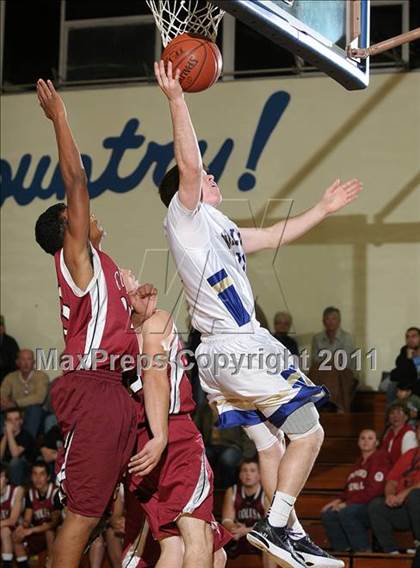 Thumbnail 2 in Colusa vs. Willows (Pierce Tournament) photogallery.