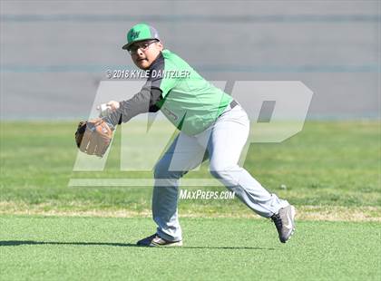 Thumbnail 2 in Bonham vs Lake Worth (Krum Invitational) photogallery.