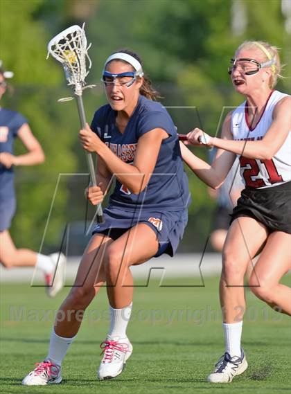 Thumbnail 3 in Garden City vs Manhasset (Section 8 Class B Final) photogallery.