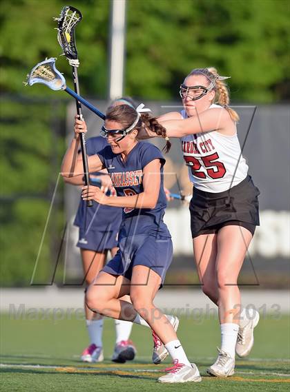 Thumbnail 1 in Garden City vs Manhasset (Section 8 Class B Final) photogallery.