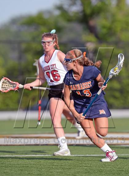 Thumbnail 3 in Garden City vs Manhasset (Section 8 Class B Final) photogallery.
