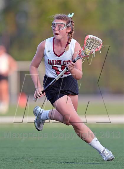 Thumbnail 1 in Garden City vs Manhasset (Section 8 Class B Final) photogallery.