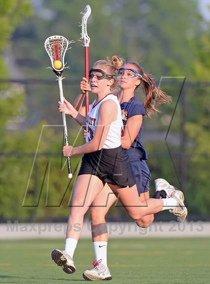 Thumbnail 1 in Garden City vs Manhasset (Section 8 Class B Final) photogallery.
