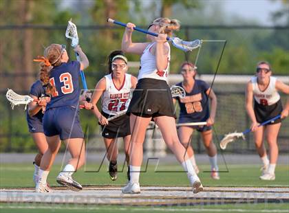 Thumbnail 3 in Garden City vs Manhasset (Section 8 Class B Final) photogallery.