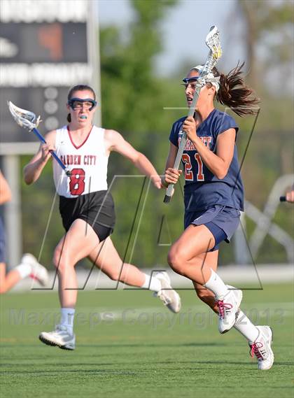 Thumbnail 1 in Garden City vs Manhasset (Section 8 Class B Final) photogallery.