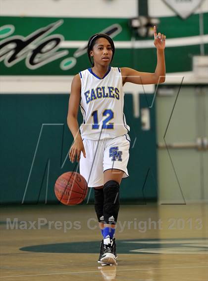 Thumbnail 3 in Santa Margarita vs Capistrano Valley (Costa Mesa Winter Classic) photogallery.