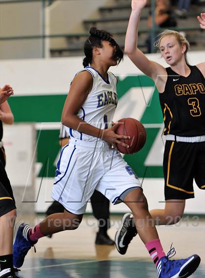 Thumbnail 1 in Santa Margarita vs Capistrano Valley (Costa Mesa Winter Classic) photogallery.
