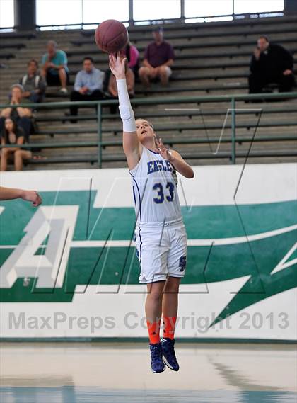 Thumbnail 2 in Santa Margarita vs Capistrano Valley (Costa Mesa Winter Classic) photogallery.