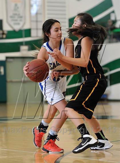 Thumbnail 1 in Santa Margarita vs Capistrano Valley (Costa Mesa Winter Classic) photogallery.