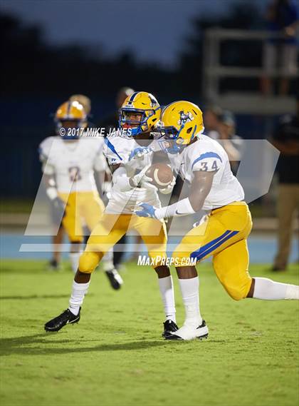 Thumbnail 2 in Northwestern vs. IMG Academy photogallery.