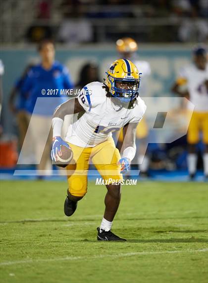 Thumbnail 2 in Northwestern vs. IMG Academy photogallery.