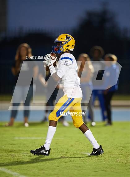 Thumbnail 1 in Northwestern vs. IMG Academy photogallery.