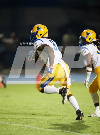 Thumbnail 1 in Northwestern vs. IMG Academy photogallery.