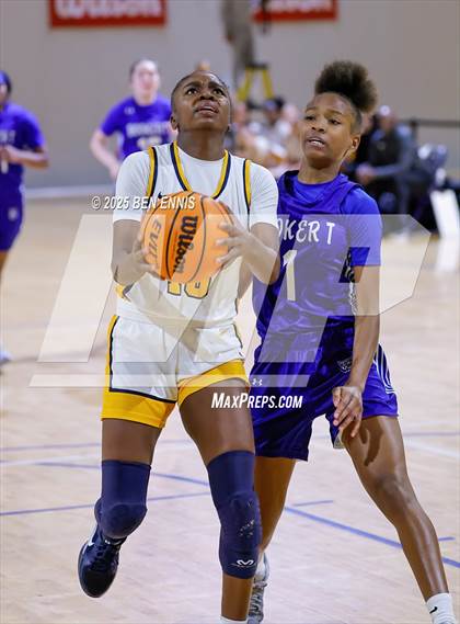Thumbnail 2 in Booker T. Washington vs. Galloway (She Got Game Classic) photogallery.