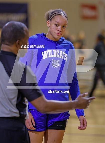 Thumbnail 3 in Booker T. Washington vs. Galloway (She Got Game Classic) photogallery.