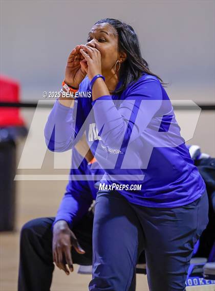 Thumbnail 1 in Booker T. Washington vs. Galloway (She Got Game Classic) photogallery.