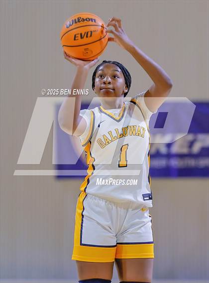Thumbnail 3 in Booker T. Washington vs. Galloway (She Got Game Classic) photogallery.