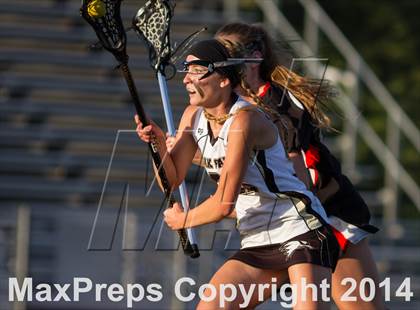 Thumbnail 2 in Palos Verdes vs Oak Park (CIF Playoff) photogallery.