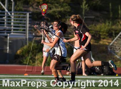Thumbnail 2 in Palos Verdes vs Oak Park (CIF Playoff) photogallery.