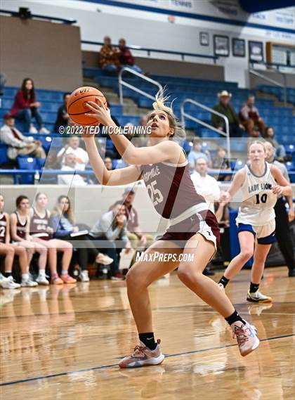 Thumbnail 1 in Perryville vs Jessieville (Larry Ray Memorial Championship) photogallery.