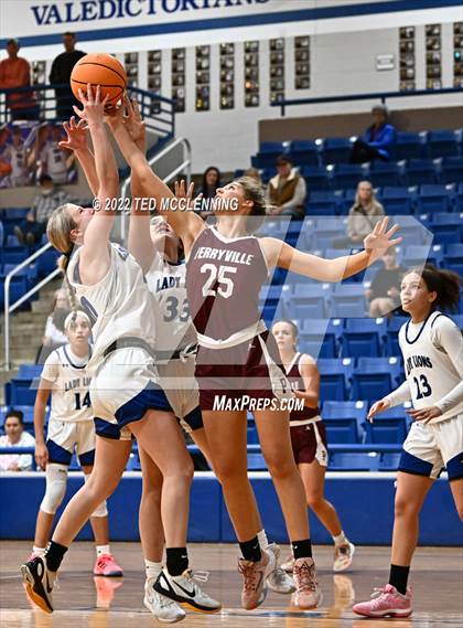 Thumbnail 1 in Perryville vs Jessieville (Larry Ray Memorial Championship) photogallery.