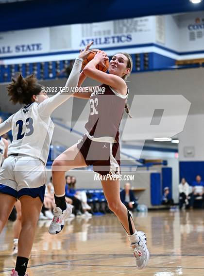 Thumbnail 1 in Perryville vs Jessieville (Larry Ray Memorial Championship) photogallery.