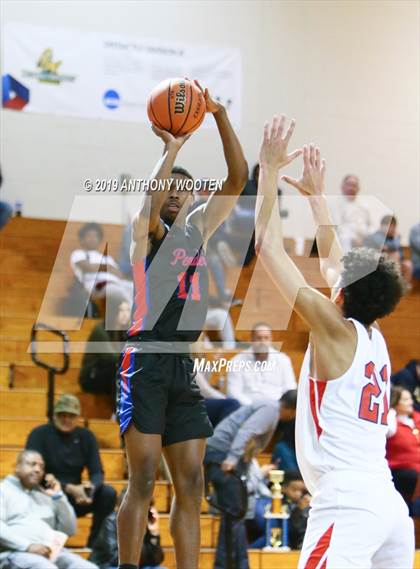 Thumbnail 2 in Freedom Christian Academy vs. Pender (Hoops and Dreams Showcase) photogallery.