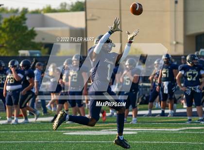 Thumbnail 2 in Mooresville @ Decatur Central photogallery.