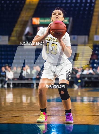 Thumbnail 1 in Braintree vs. Central (MIAA Division 1 State Final) photogallery.