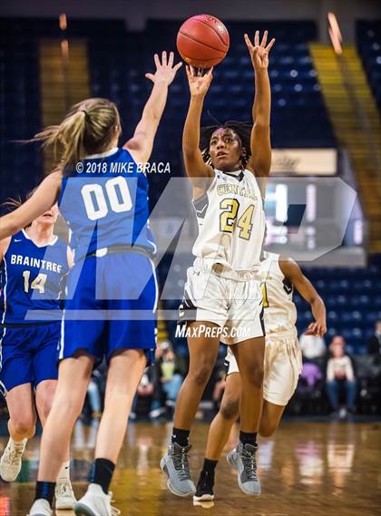 Thumbnail 2 in Braintree vs. Central (MIAA Division 1 State Final) photogallery.